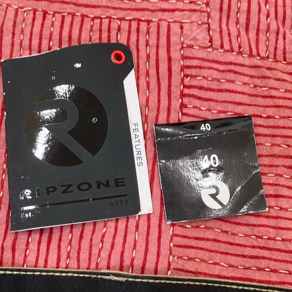 New Ripzone men’s size 40 tan /khaki cargo Shorts - Picture 3 of 16